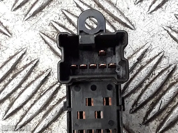 Brytare Nissan Qashqai 2009 25411br00a image 5