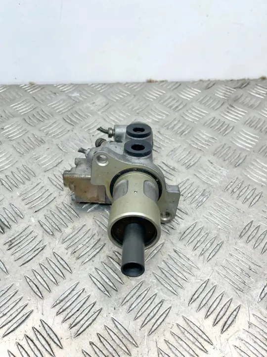 Begagnad bromscylinder OEM A0054307101 Mercedes image 3
