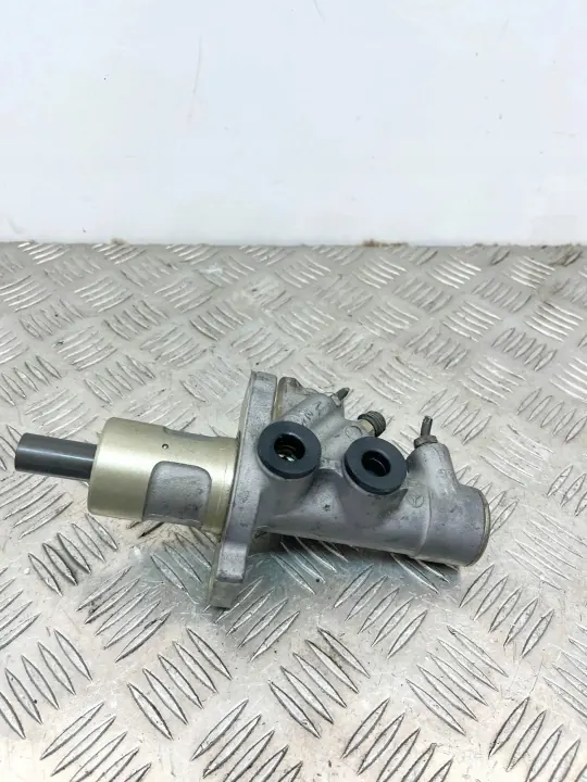 Begagnad bromscylinder OEM A0054307101 Mercedes image 4
