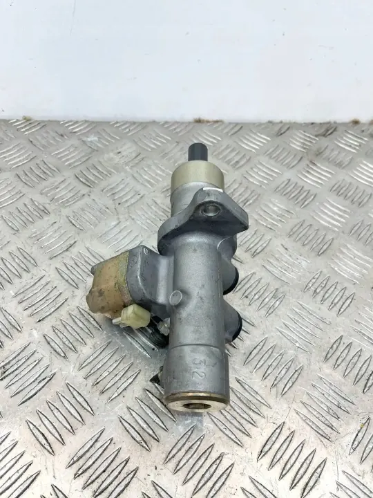 Begagnad bromscylinder OEM A0054307101 Mercedes image 5