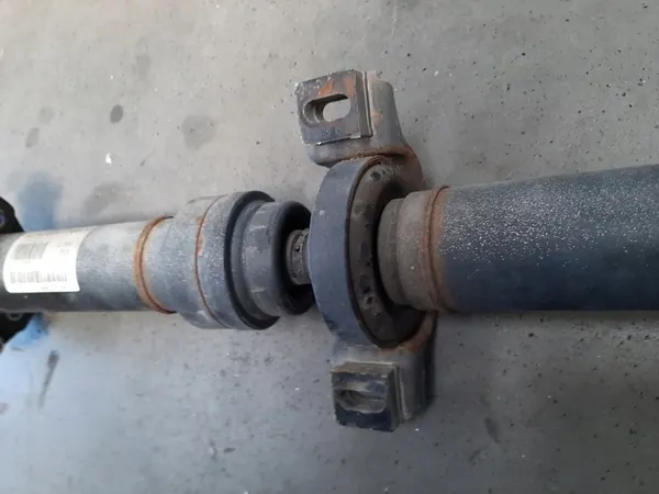 Mercedes-Benz OE A6394108606 Drivaxel image 4