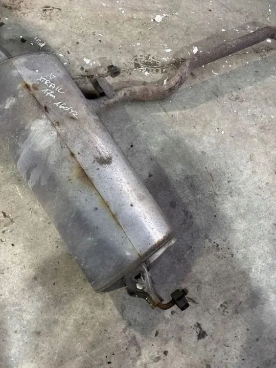 Nissan X-TRAIL T32 1.6 dCi Pakoputken Vaimennin OEM 201004CB6A image 3