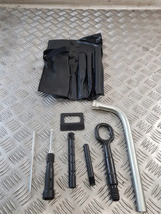 Audi OE Sleutelset OEM ZESTAW KLUCZY AUDI A4 B9 AVANT 16R- image 2