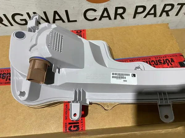 Farol de neblina dianteiro lado esquerdo Chevrolet Volt I 22810493 image 3