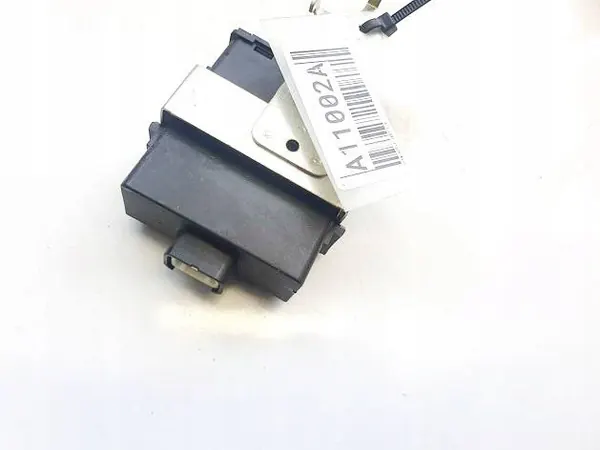 OEM 8974102100 Oven ohjausmoduuli Toyota Auris 2007 image 3