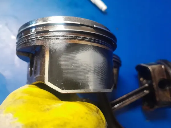 Kit Piston & Bielle Mitsubishi OE pour 2.4 Hybride image 3