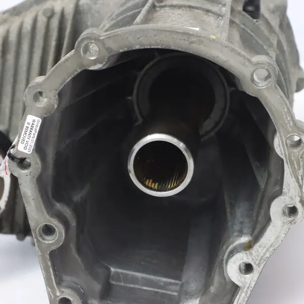 Audi Q7 4L 3.0 TDI Quattro Transfer Case 0BU341010N image 8