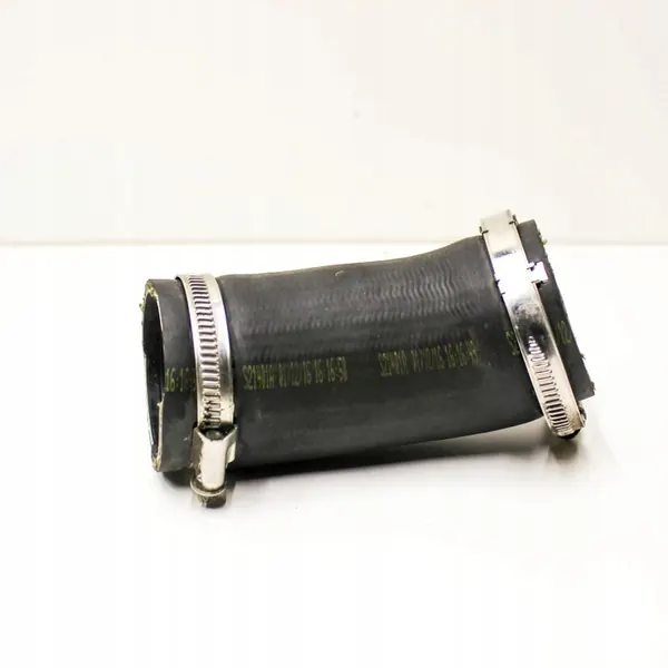 Audi A1 2018 Intercooler-Schlauch Rechte Seite image 3