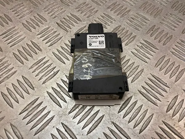 Volvo XC90 2018 Döda vinkeln-modul OEM 31687389 image 2