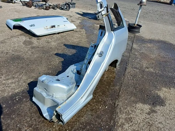 OEM LUK3425 Quart de garde-boue arrière gauche Skoda Fabia image 4