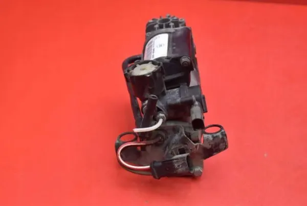 Pompe de suspension OEM 4430201901 Mercedes Classe E image 4