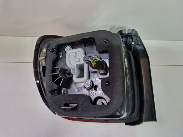 Lámpara trasera derecha Jeep Renegade Lift Europa 52087955 image 8