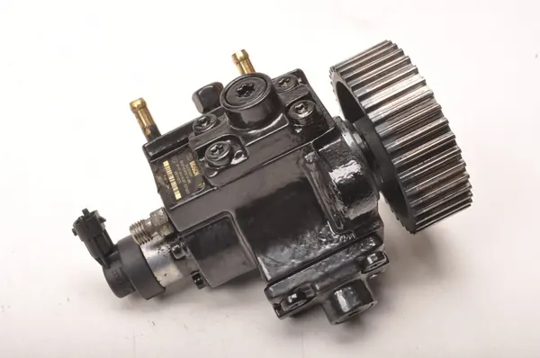 Pompe à injection Saab OE 0445010097 d'occasion image 2