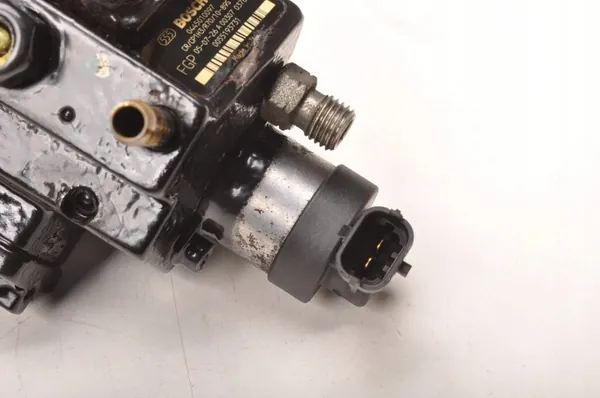Pompe à injection Saab OE 0445010097 d'occasion image 6