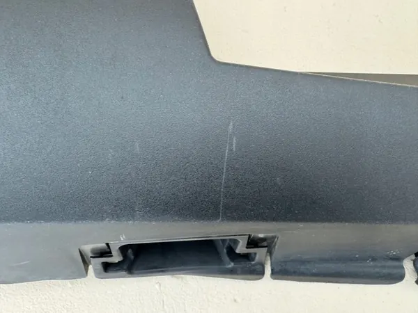 Toyota Land Cruiser 24R rechter dorpelstrip OEM image 3