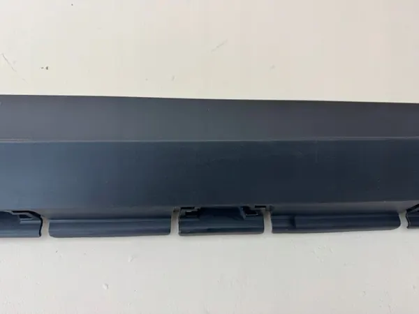 Toyota Land Cruiser 24R rechter dorpelstrip OEM image 7