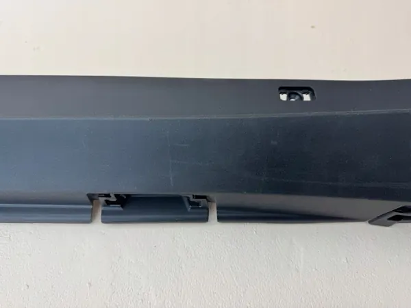 Toyota Land Cruiser 24R rechter dorpelstrip OEM image 8