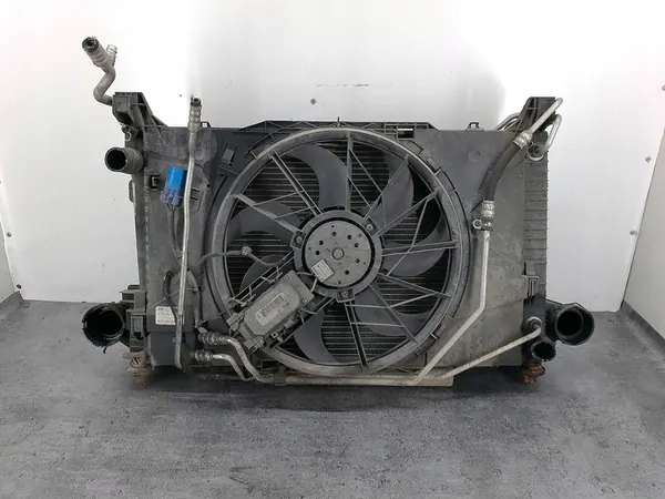 Cinghia anteriore, radiatori, ventilatore Mercedes Classe A W169 image 10