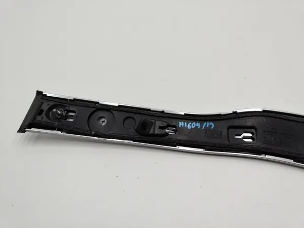 Peugeot 208 etutuuletinauha OEM 9673906677 image 7