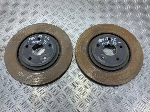 Toyota OEM FBZ28670 Frambromsskiva - Begagnad image 2