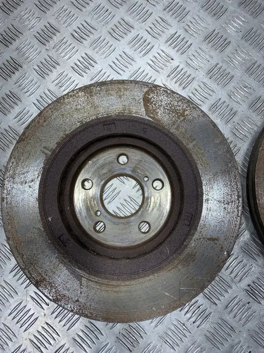 Toyota OEM FBZ28670 Frambromsskiva - Begagnad image 6