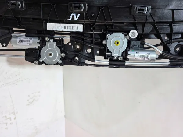 OEM 9852147 Toldo Techo Panorámico para BMW X5 G05 LCI image 5