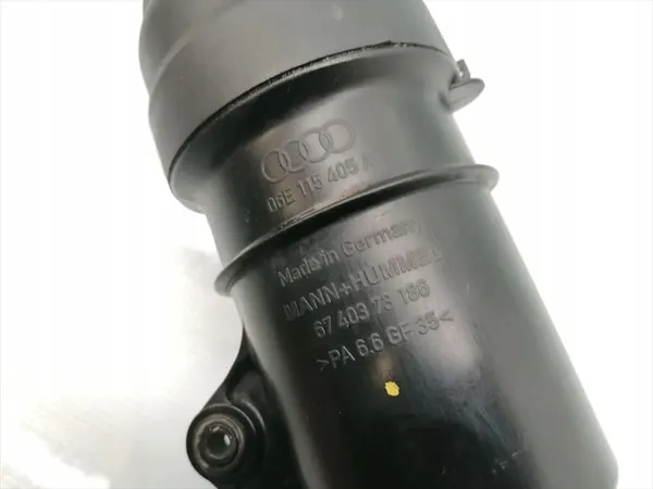 Oljefilterfäste Audi A6 3.2 FSI quattro 06E115405A image 4