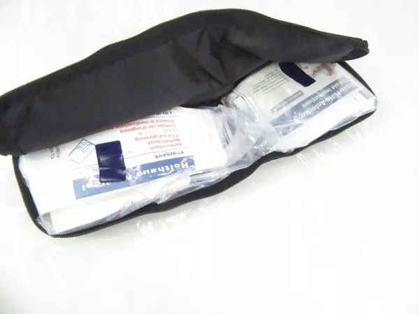 BMW Eerstehulpkit OEM 8270015 - Gebruikt image 6