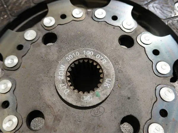 Embreagem completa Nissan Juke I F15 1.5 DCI OEM image 9