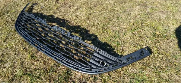 Opel Astra J Frontstoßstangengitter OEM 55112710 image 3