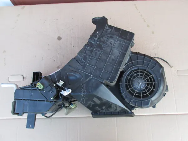 SsangYong OE Achterblazer OEM 6810021300 image 3