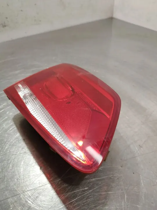 Volkswagen PASSAT B7 2012 Luz trasera izquierda image 2