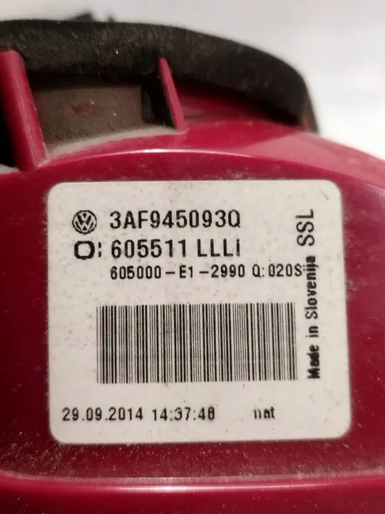 Volkswagen PASSAT B7 2012 Luz trasera izquierda image 8