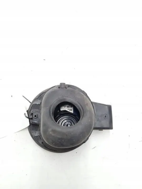 Motor da tampa combustível Audi 5P0809905 1.97L Diesel image 3