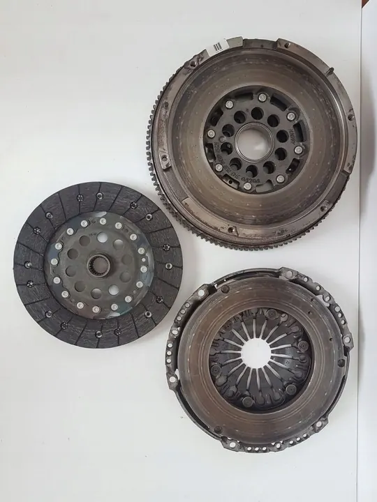 Volvo XC60 2015 Embreagem / Conjunto image 2