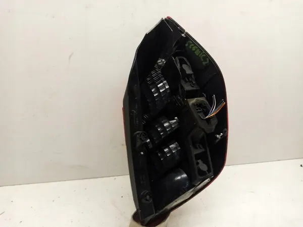 Lámpara trasera izquierda Renault Scenic II 8200493374 image 10