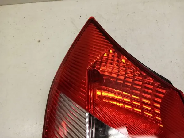 Lámpara trasera izquierda Renault Scenic II 8200493374 image 8