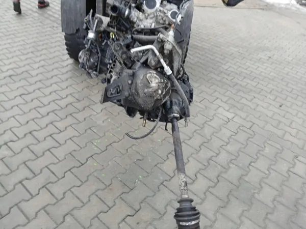 Gebrauchter Renault Motor F4R 2.0L Benzin 166 PS image 4