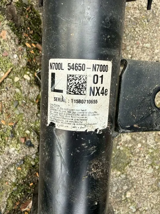 Amortizzatore anteriore sinistro Hyundai Tucson IV OEM 54650-N7000 image 3