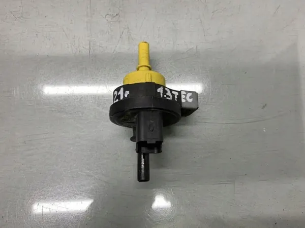 Brandstofklepsensor OEM 49304569R voor Renault Clio V image 3