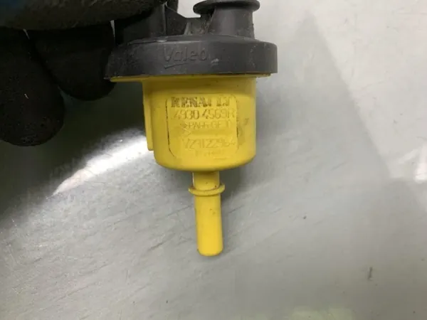 Brandstofklepsensor OEM 49304569R voor Renault Clio V image 4