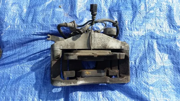 Gebruikte Remschijven & Remklauwen voor VW Passat B6 CC 3.6 image 3