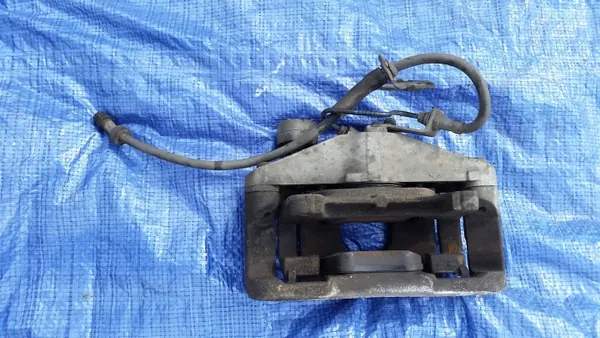 Gebruikte Remschijven & Remklauwen voor VW Passat B6 CC 3.6 image 5