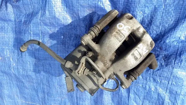 Gebruikte Remschijven & Remklauwen voor VW Passat B6 CC 3.6 image 7