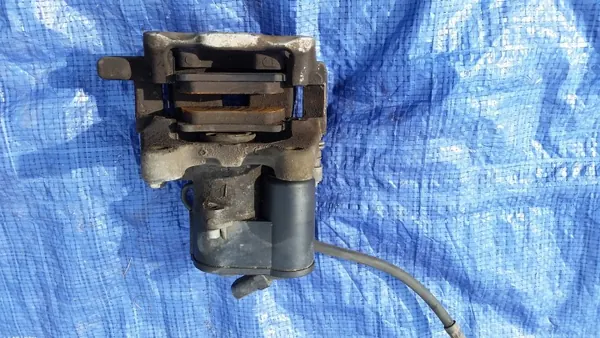 Gebruikte Remschijven & Remklauwen voor VW Passat B6 CC 3.6 image 8