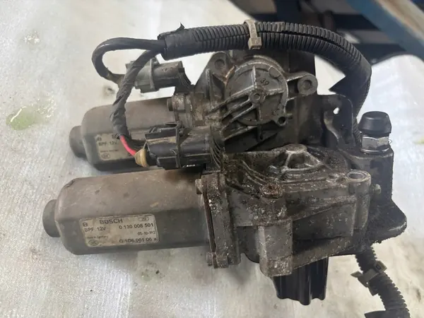 Sélecteur de vitesses Opel Astra H 1.6 B OEM  55351033 image 2