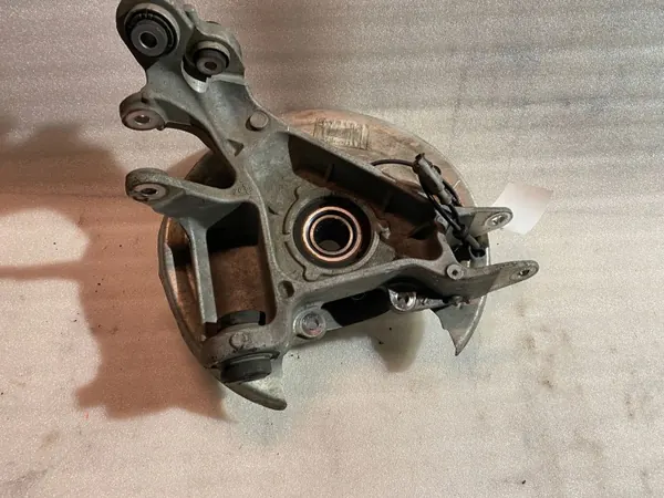 Land Rover taka pyörän navan OEM JPLA5A970BB image 3