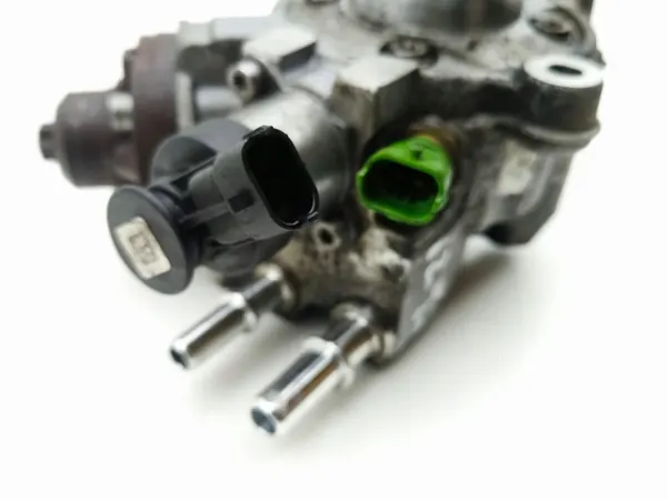 Jaguar F-Pace 2017 Kit Inyección OEM G4D39B395AB image 7