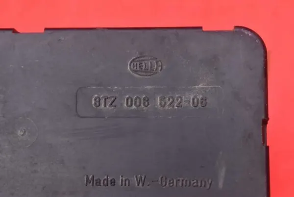 Pompe de verrouillage central OEM 4A0862257J Audi A4 B5 image 3
