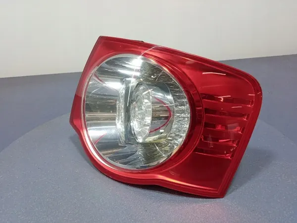 Volkswagen Jetta Höger Baklampa 05-10 1K5945096G image 2